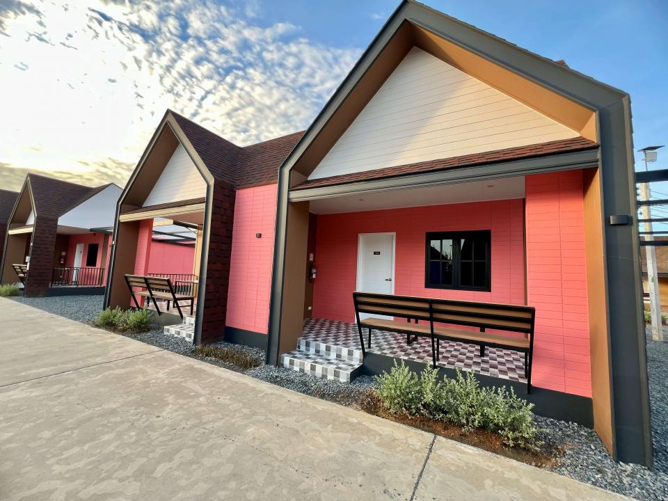Napdown Resort Trat - Standard King Bed Room